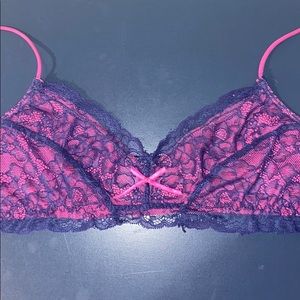 3/$10- Honeydew- Lace Bralette Excellent Condition
